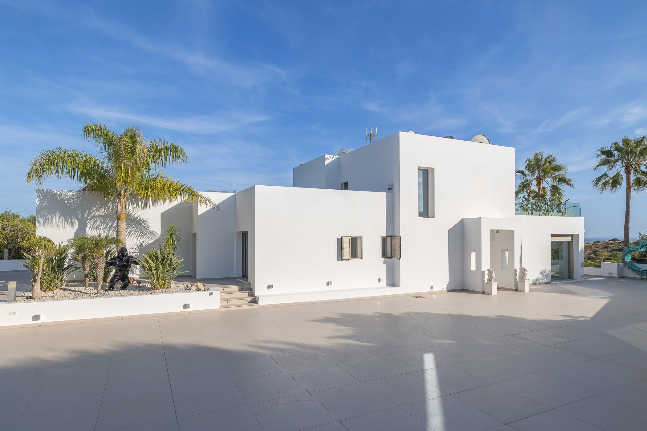 Villa Azura – 4-bedroom villa, with fully furnished interiors (photo 28 of 49)