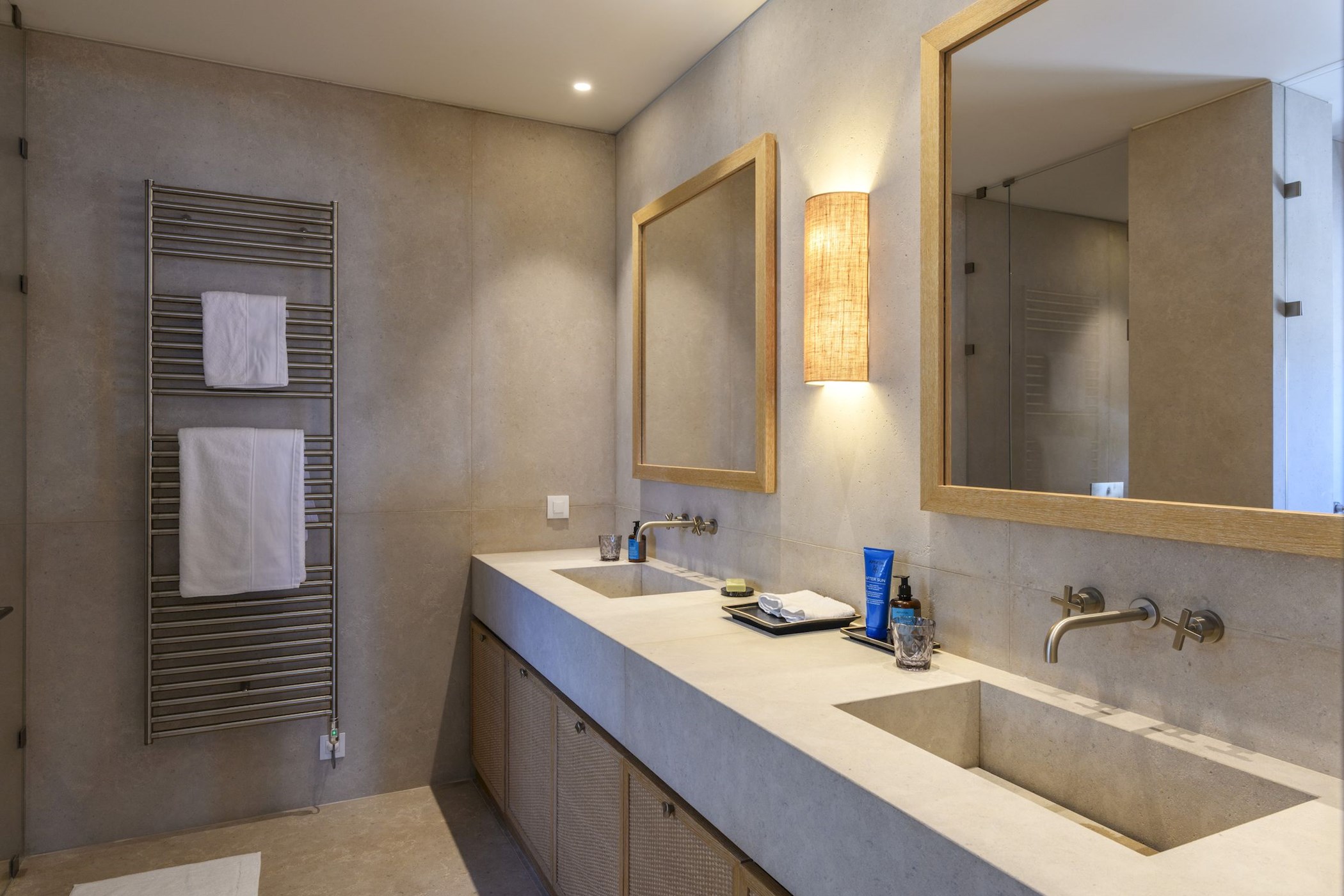 Paradise Escape – 8-bedroom villa, with sea views (photo 18 of 50)