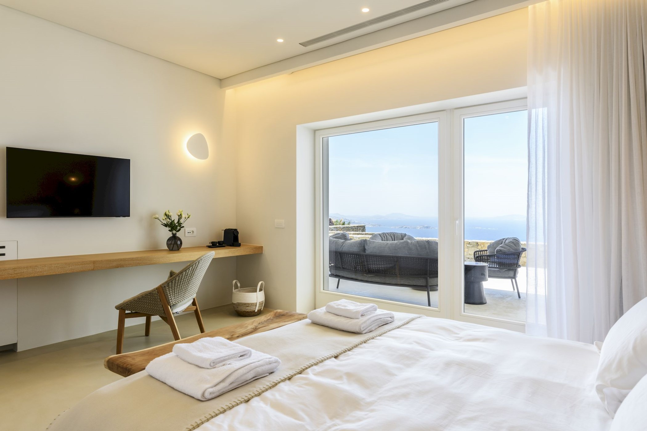 Paradise Escape – 8-bedroom villa, with sea views (photo 16 of 50)