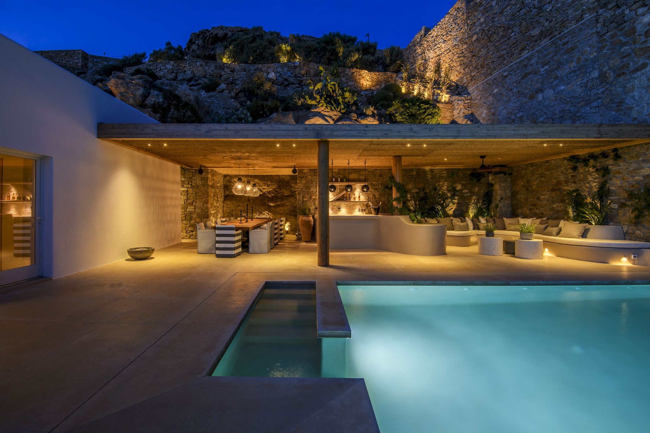 Paradise Escape – 8-bedroom villa, with sea views (photo 26 of 50)