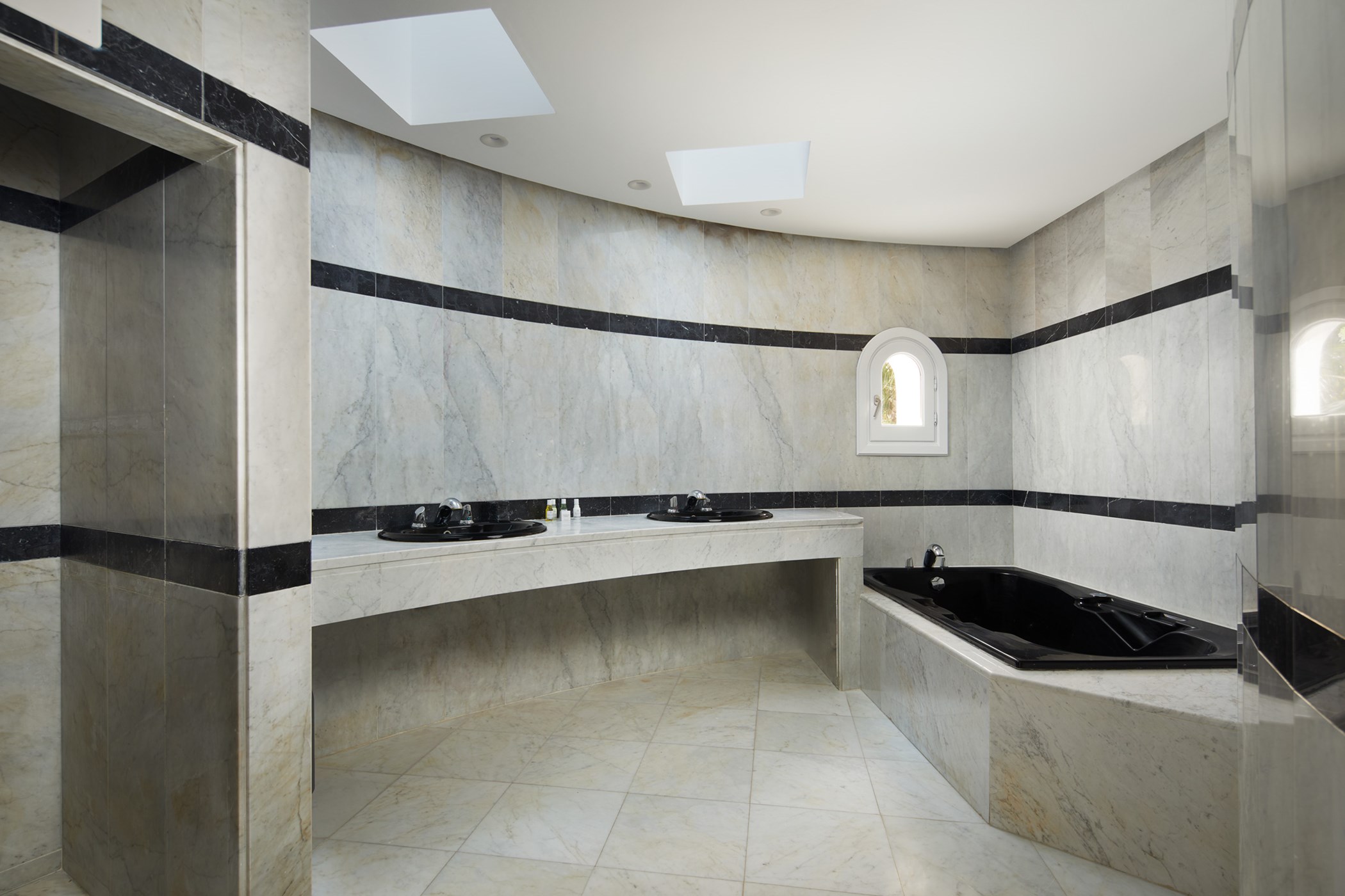 Villa Amado – 6-bedroom villa, with a swimming pool (photo 10 of 50)