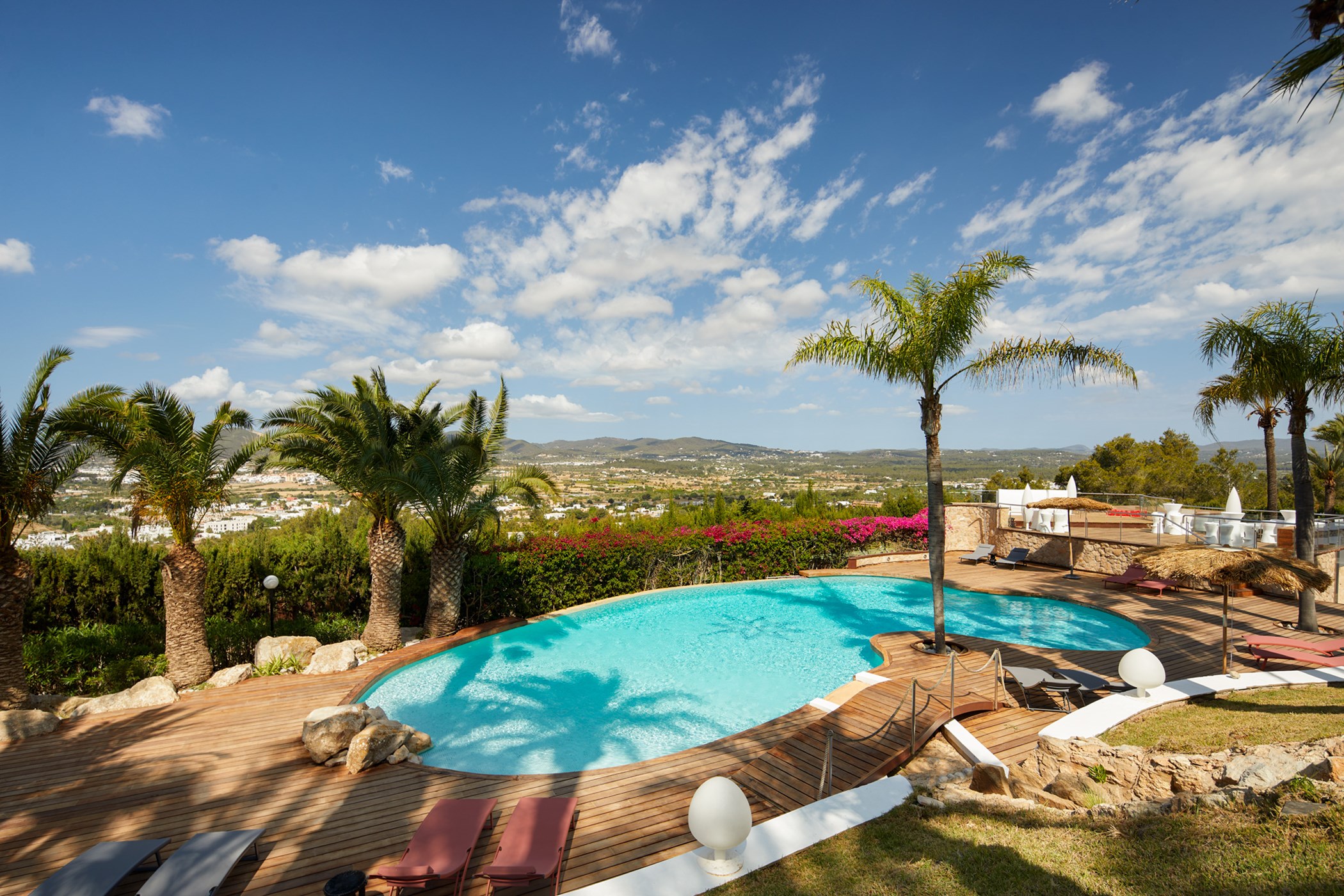Villa Amado – 6-bedroom villa, with a swimming pool (photo 40 of 50)