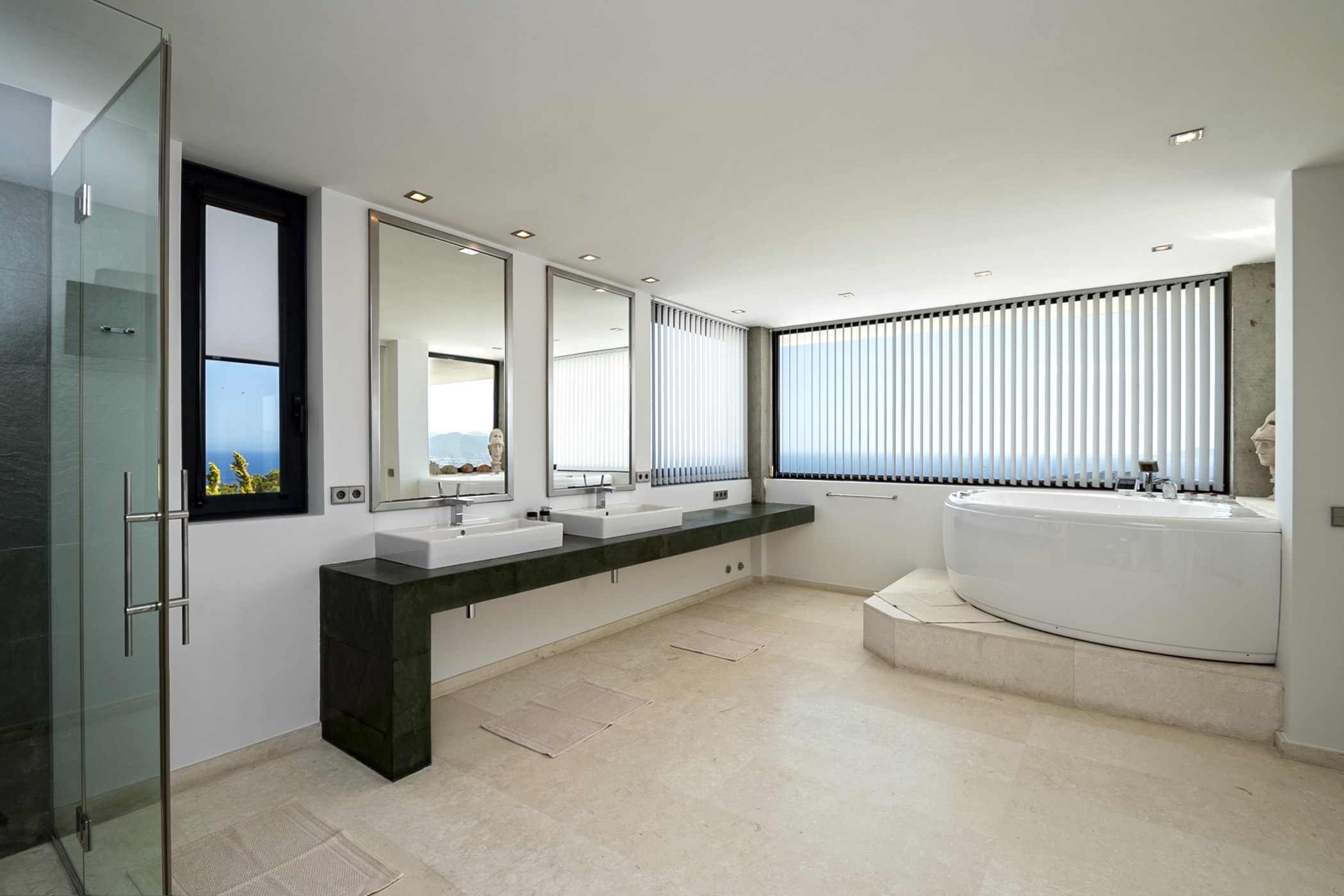 Villa Abigail – 4-bedroom villa, with sea views (photo 11 of 50)