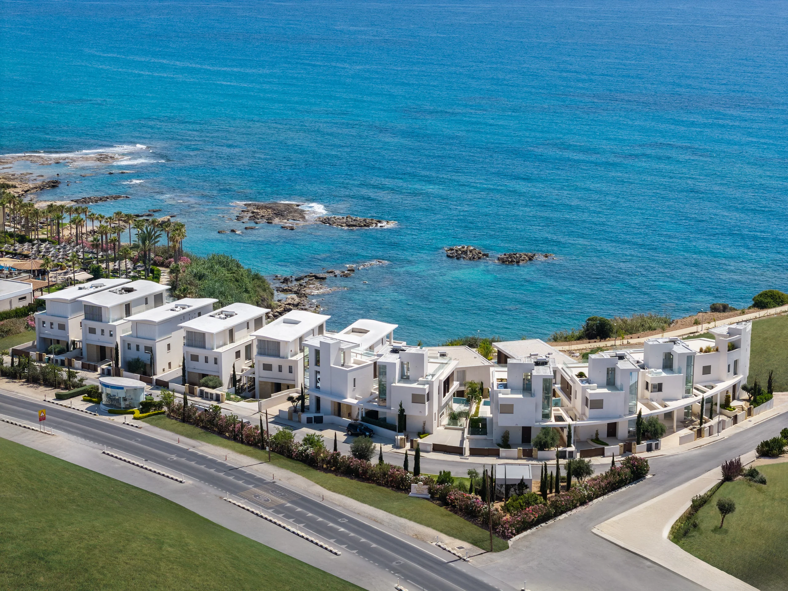 Armonia Beach Villas – villa, with sea views (photo 2 of 23)