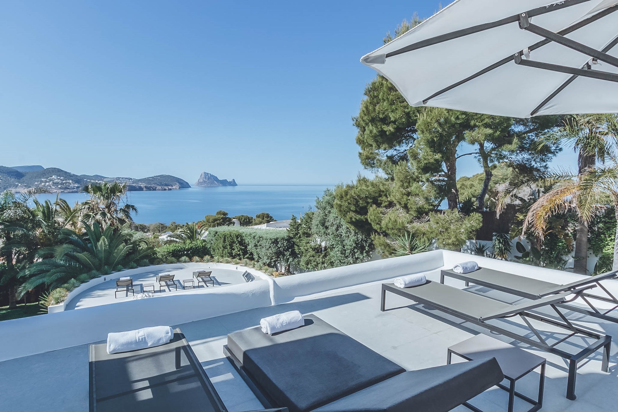 Villa Vivian – 6-bedroom villa, with sea views (photo 28 of 36)