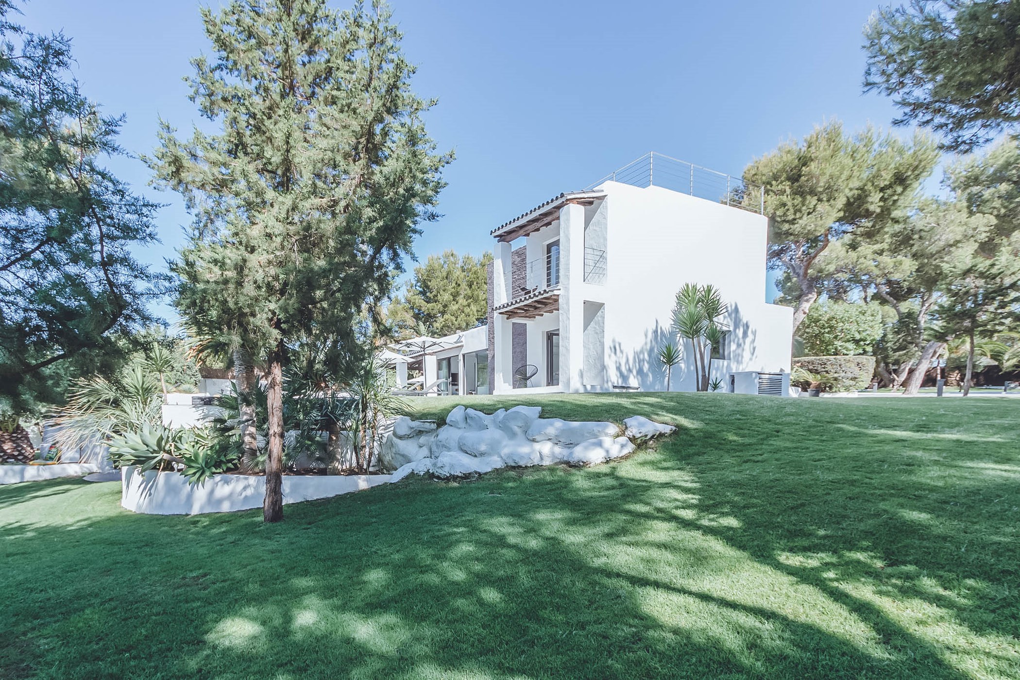 Villa Vivian – 6-bedroom villa, with a swimming pool (photo 31 of 36)