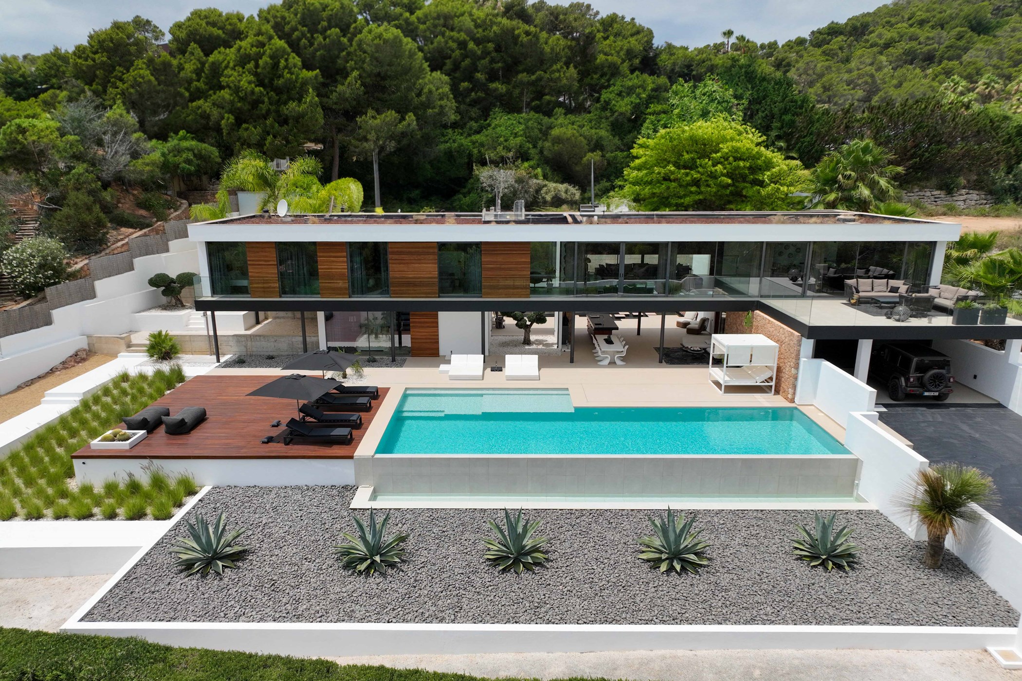 Villa Mila – 4-bedroom villa, with a swimming pool (photo 1 of 50)