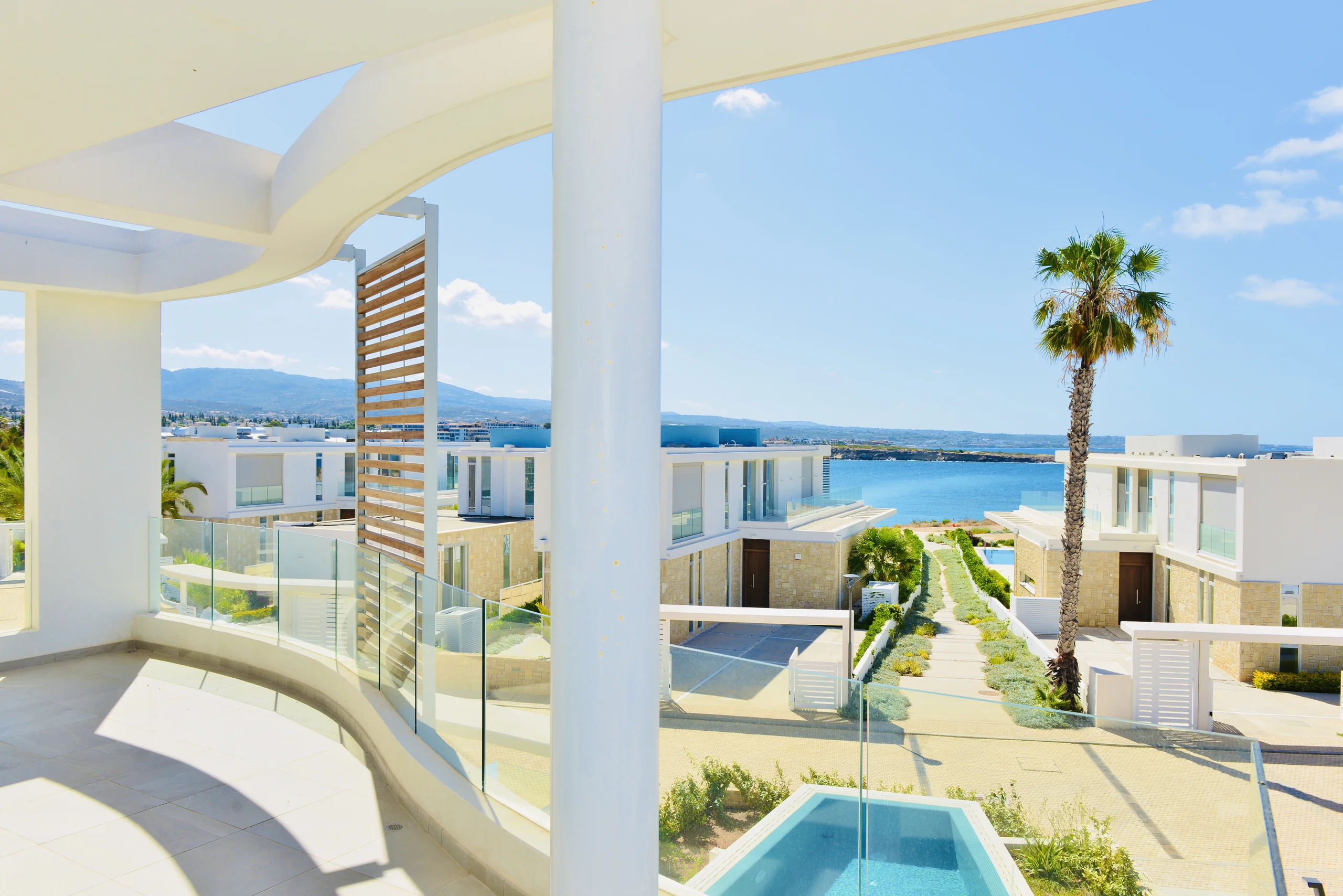 Coral Seas Villas – 7-bedroom villa in Coral Bay, Paphos, Cyprus, with a swimming pool (photo 33 of 34)