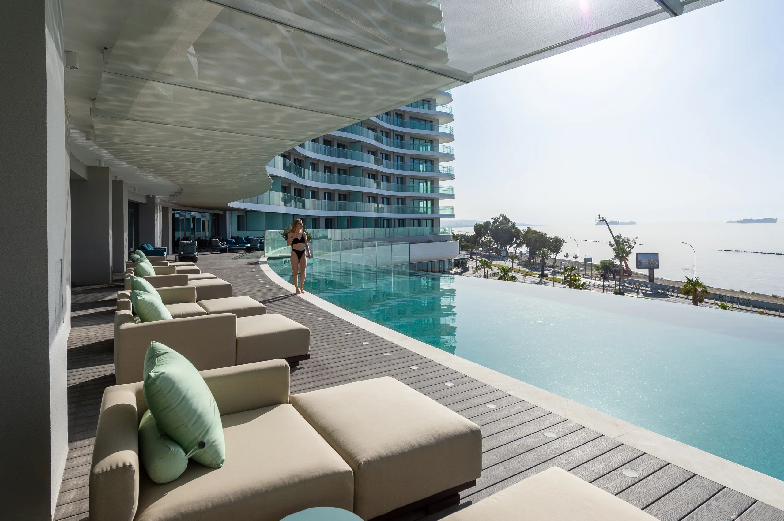 Limassol Del Mar – 4-bedroom penthouse in Limassol Del Mar, Limassol, Cyprus, with sea views (photo 4 of 25)