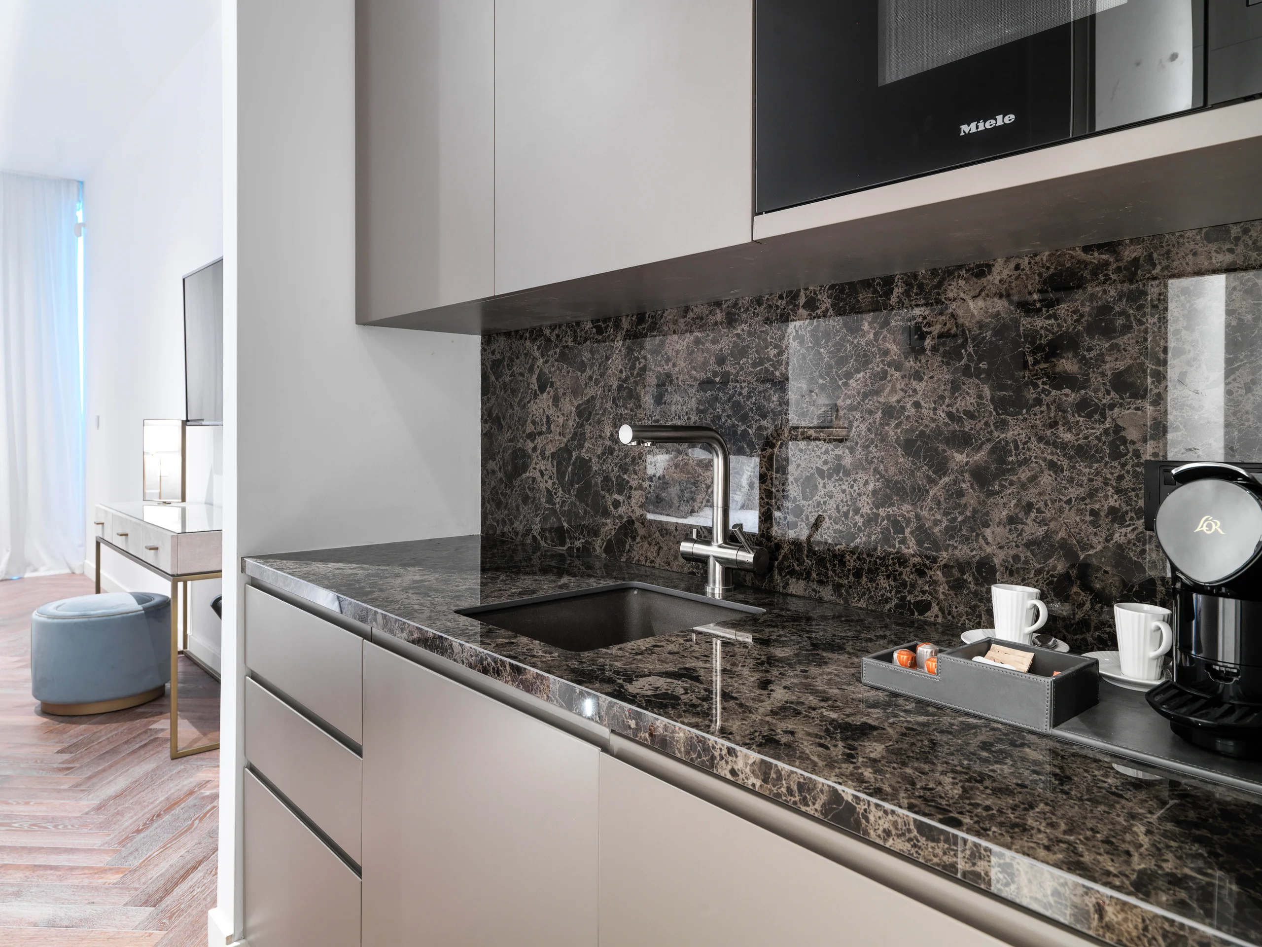 Limassol Del Mar – 4-bedroom penthouse in Limassol Del Mar, Limassol, Cyprus, with sea views (photo 12 of 25)