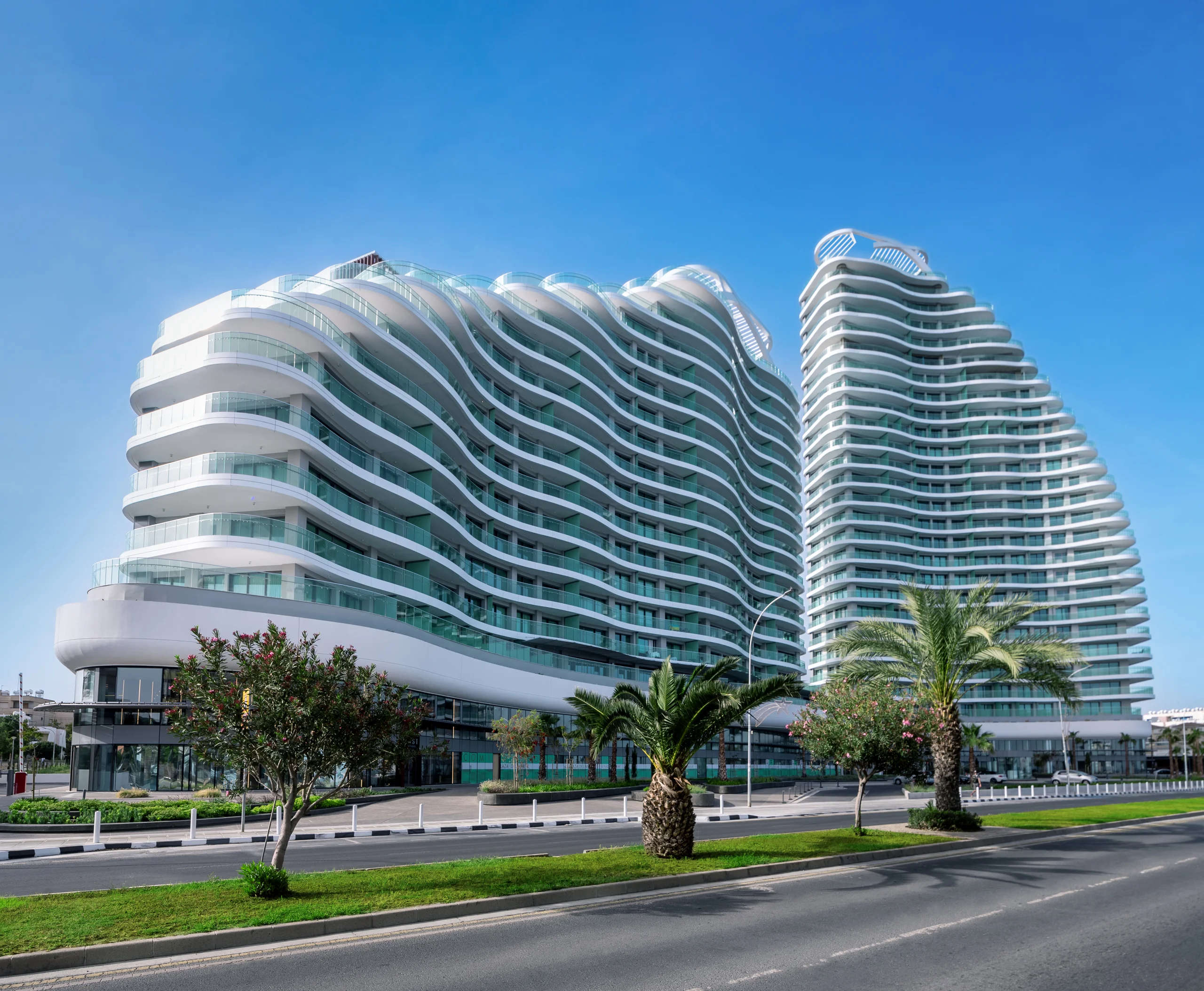 Limassol Del Mar – 4-bedroom penthouse in Limassol Del Mar, Limassol, Cyprus, with sea views (photo 16 of 25)
