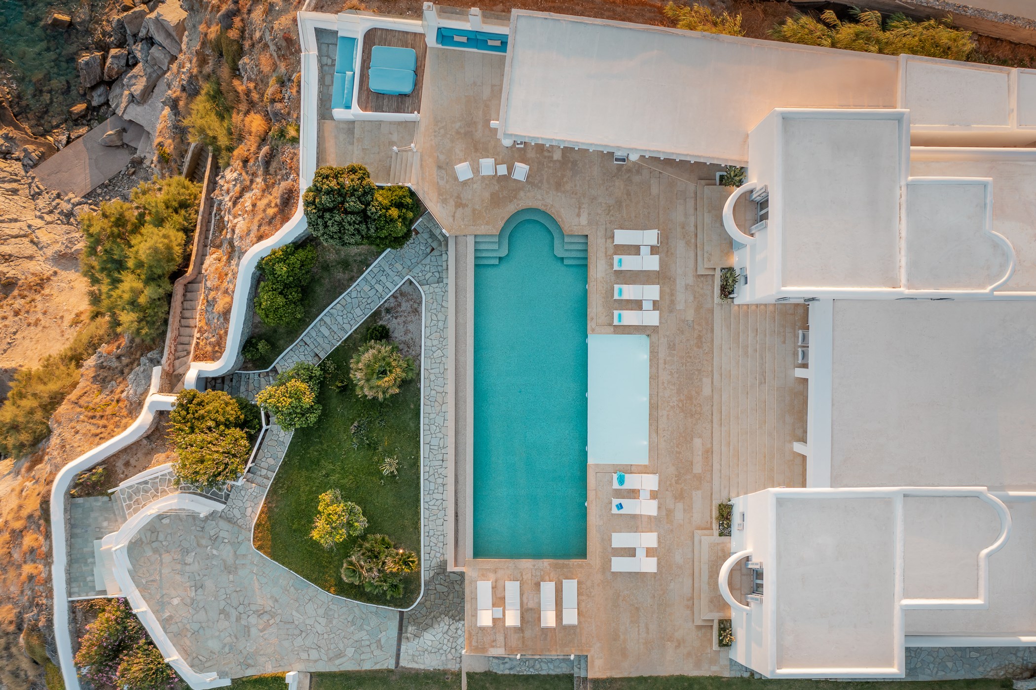 Villa Sea-Front – 7-bedroom villa, with a swimming pool (photo 26 of 26)