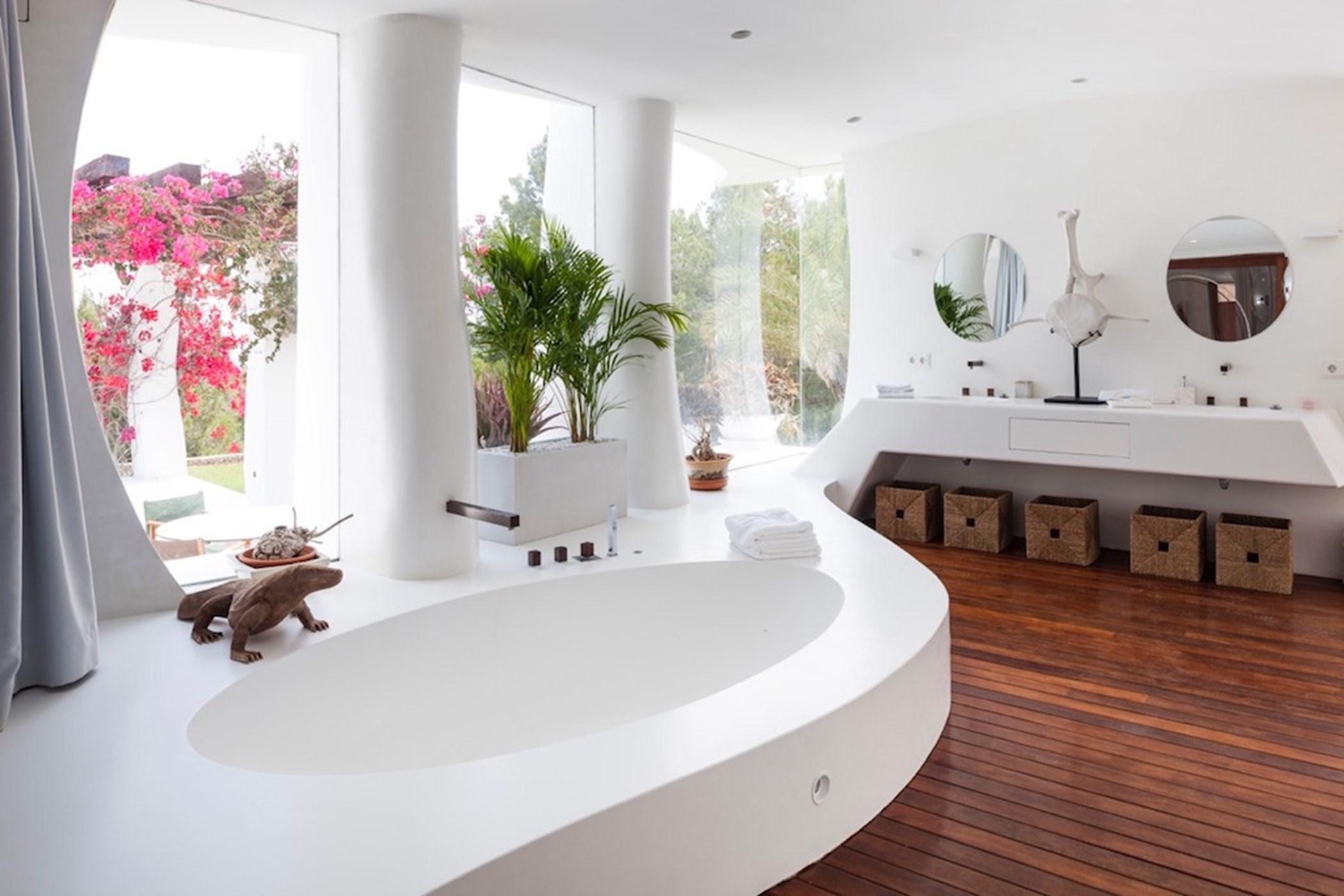 Villa Margo – 6-bedroom villa, with a swimming pool (photo 18 of 40)