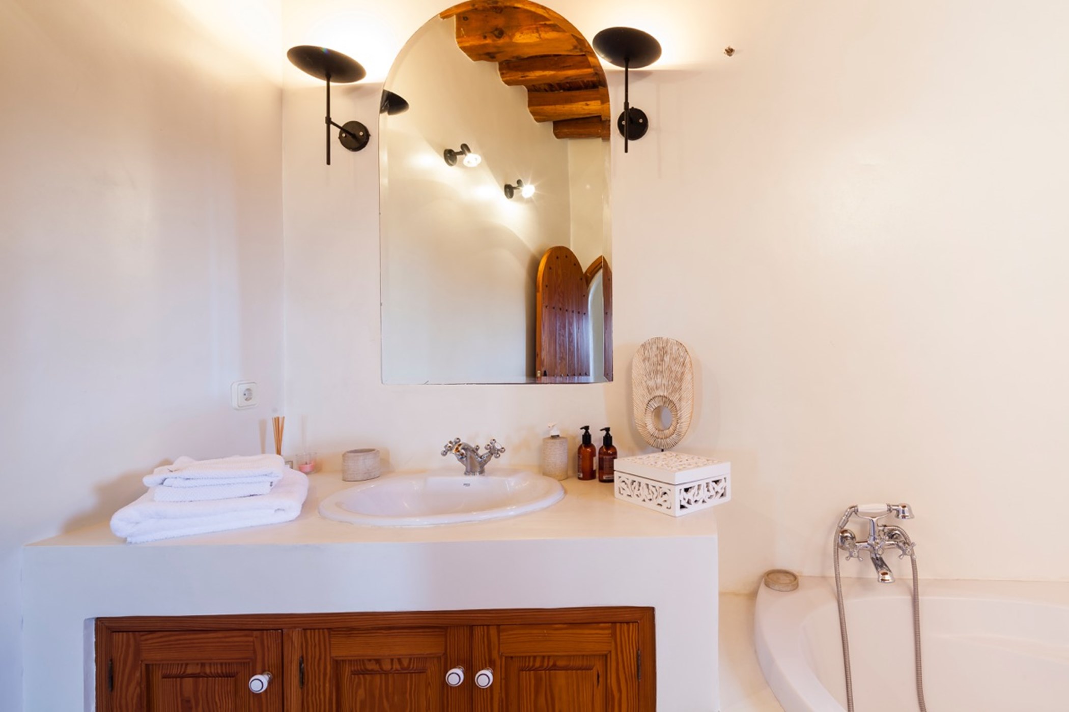 Villa Margo – 6-bedroom villa, with a swimming pool (photo 39 of 40)