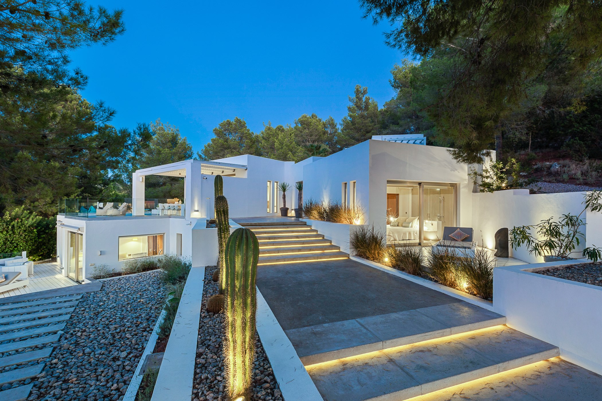Villa Ivy – 6-bedroom villa, with a rooftop terrace (photo 2 of 48)