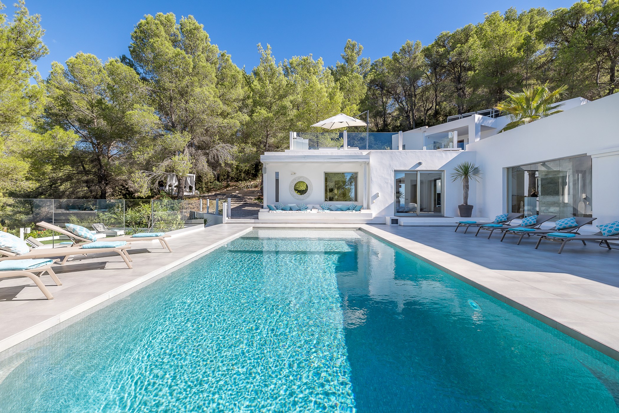 Villa Ivy – 6-bedroom villa, with a terrace (photo 12 of 48)