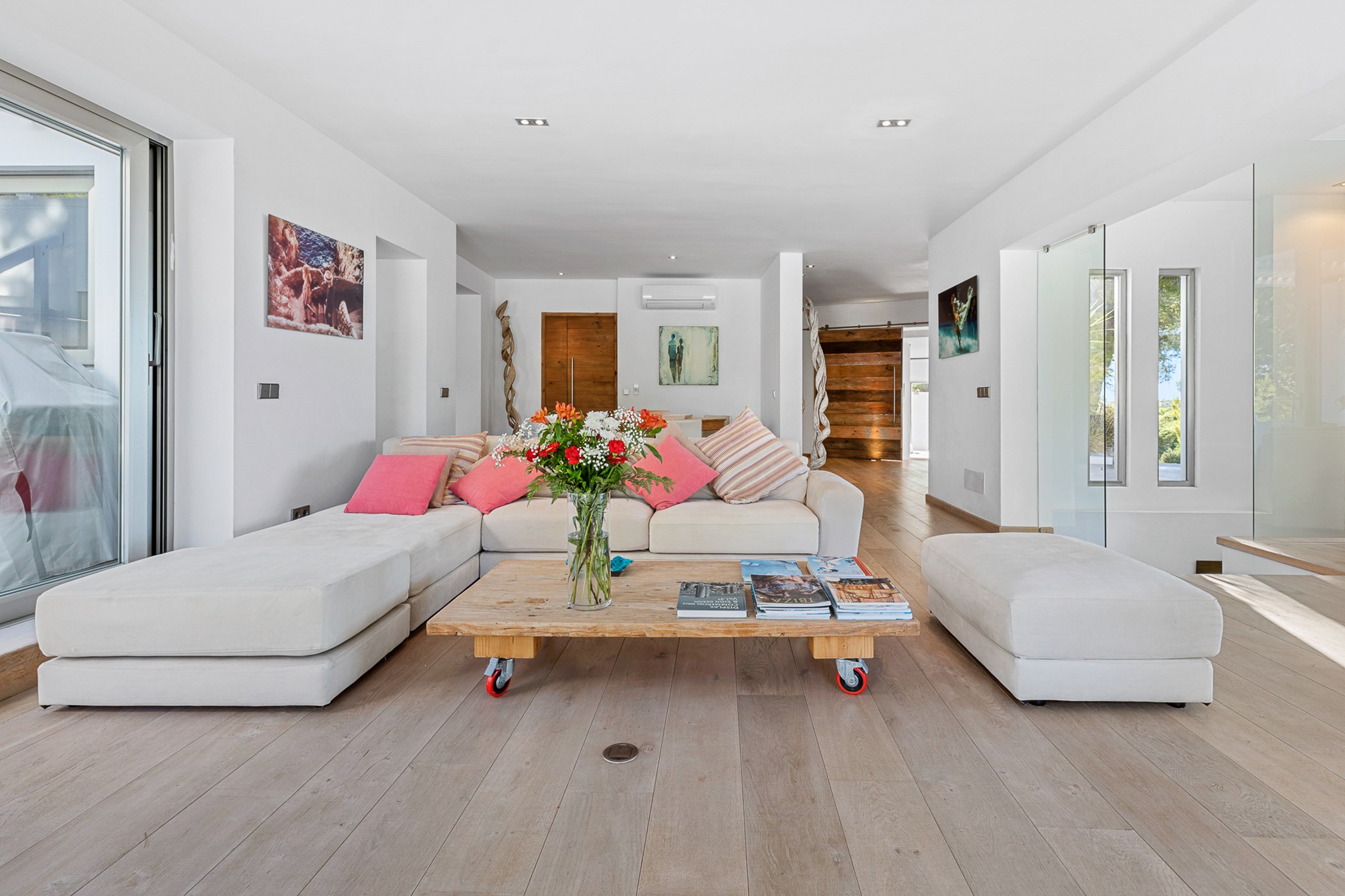 Villa Ivy – 6-bedroom villa, with a terrace (photo 27 of 48)