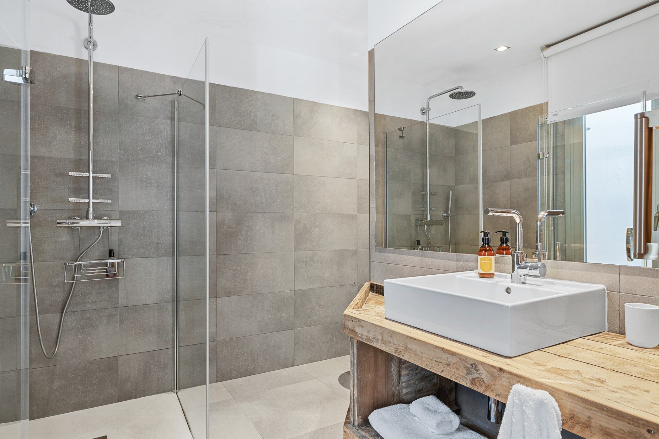 Villa Ivy – 6-bedroom villa, with a terrace (photo 45 of 48)