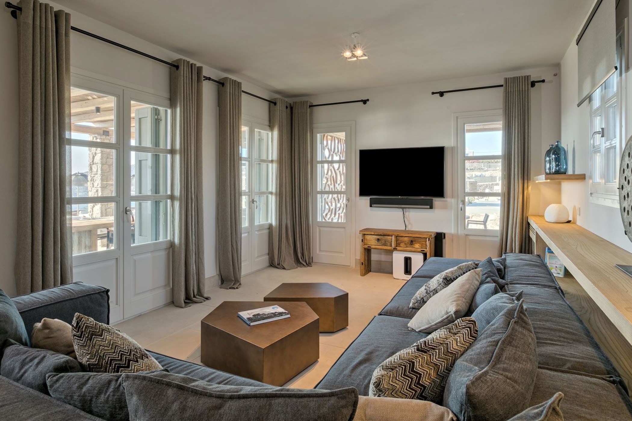 Villa Gaia – 8-bedroom villa, with a swimming pool (photo 15 of 50)