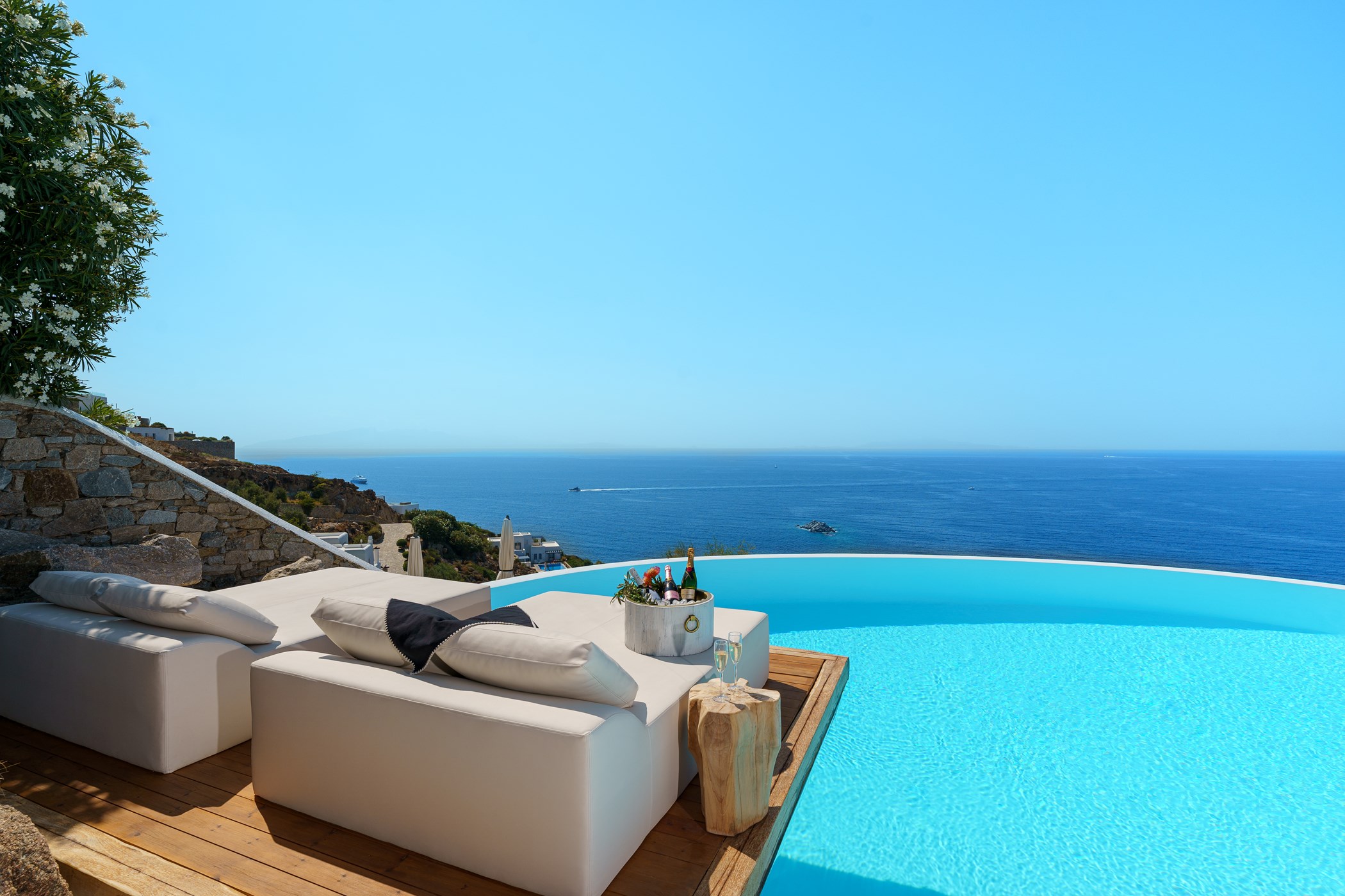 Villa Amy – 8-bedroom villa, with a swimming pool (photo 15 of 47)