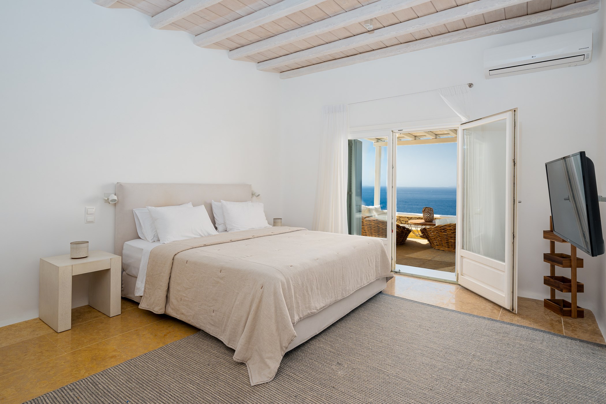 Villa Amy – 8-bedroom villa, with a swimming pool (photo 7 of 47)