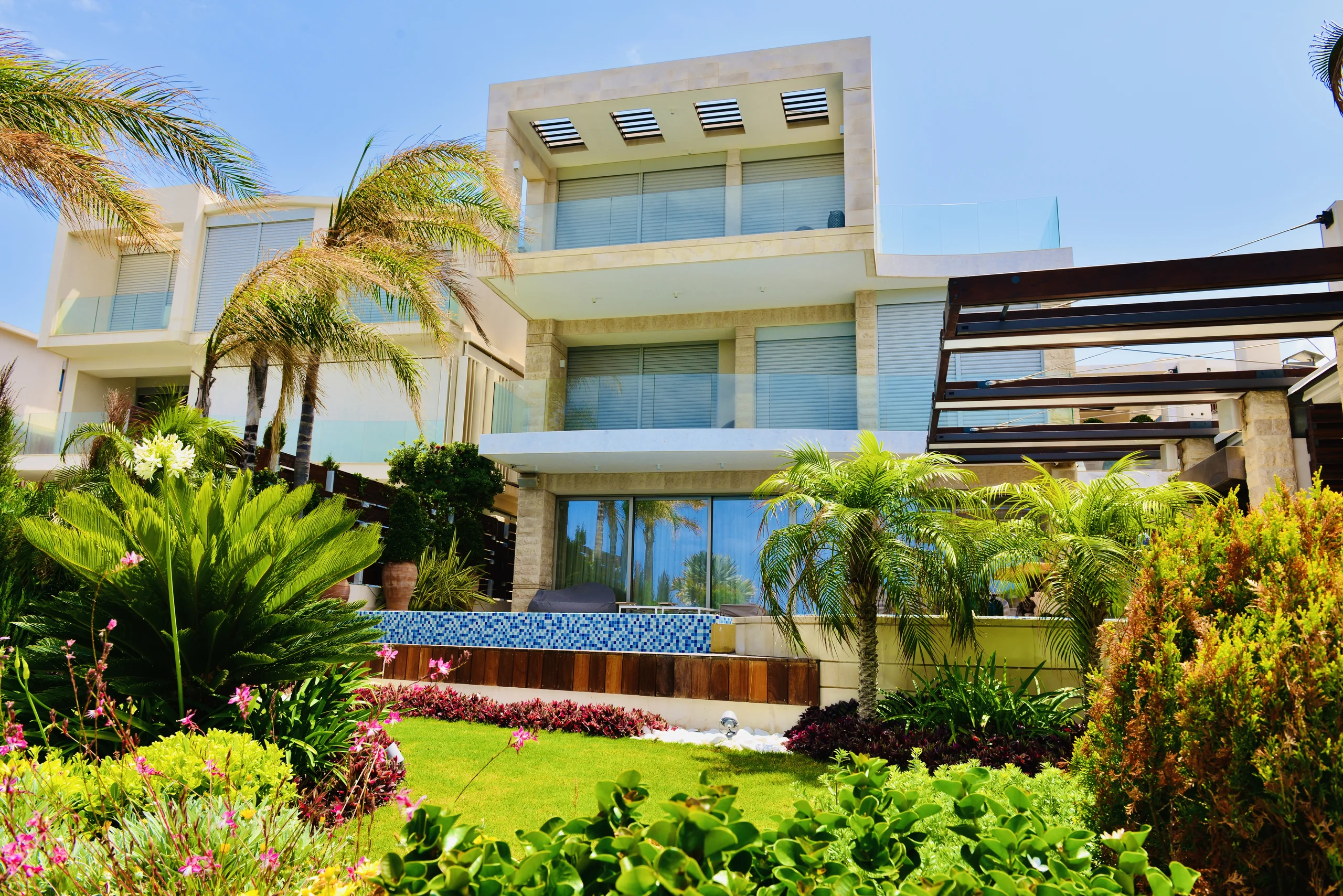 Adonis Beach Villas – 4-bedroom villa in Chloraka, Paphos, Cyprus, with a garden (photo 8 of 27)