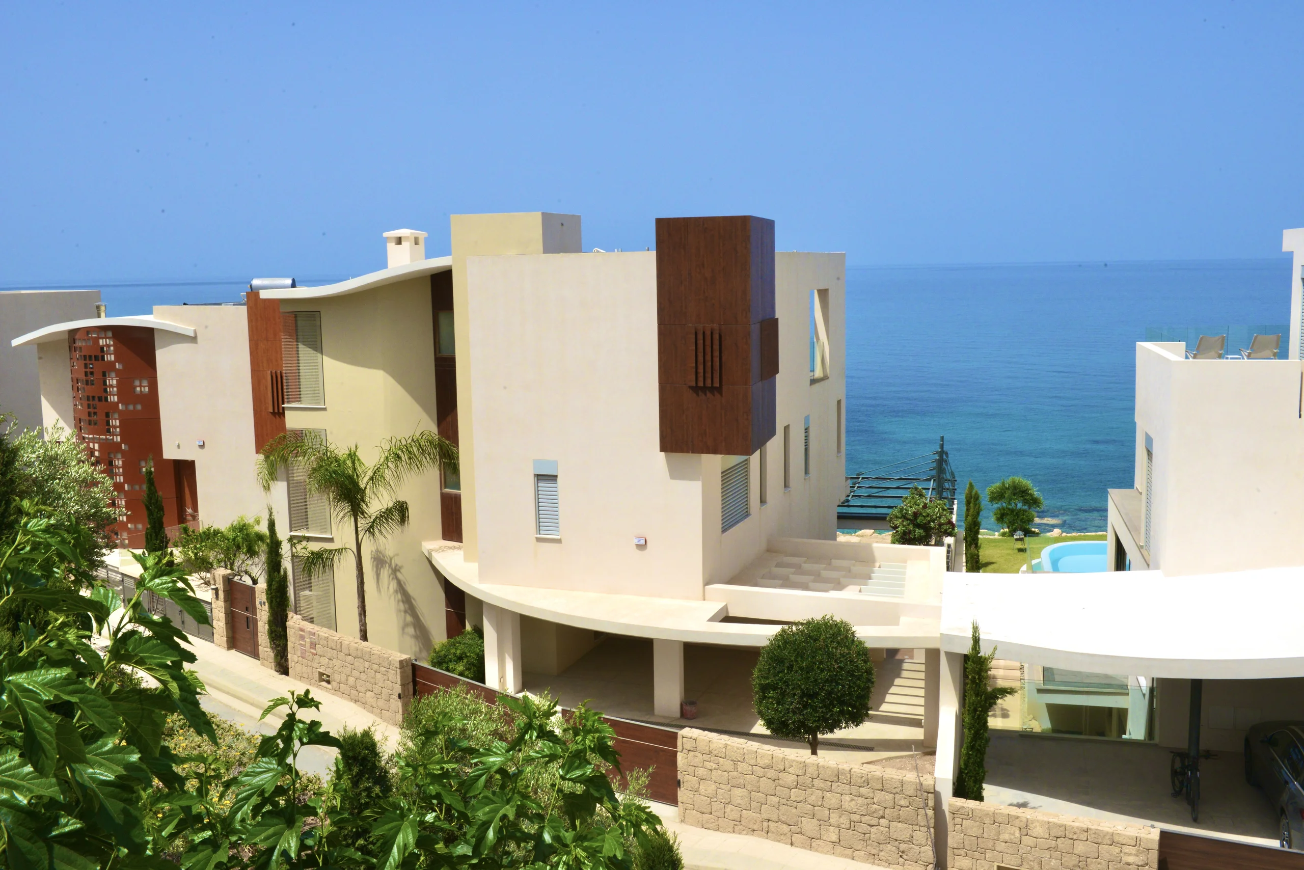 Adonis Beach Villas – 4-bedroom villa in Chloraka, Paphos, Cyprus, with a swimming pool (photo 21 of 27)