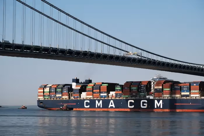 Dockworkers Strike Looms as Negotiations Continue, Could This Be a Political Crisis?