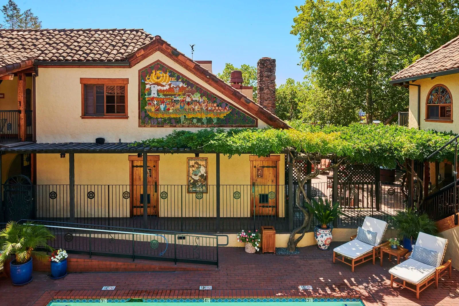 Rancho Caymus Vignette
