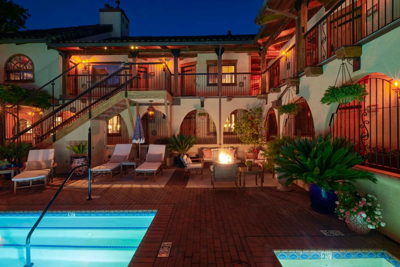 Rancho Caymus Pool