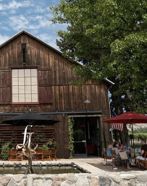 Rancho Caymus Bar