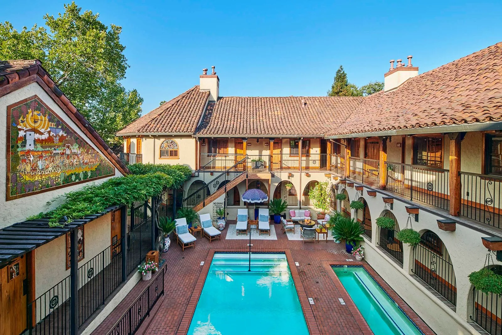 Rancho Caymus Pool
