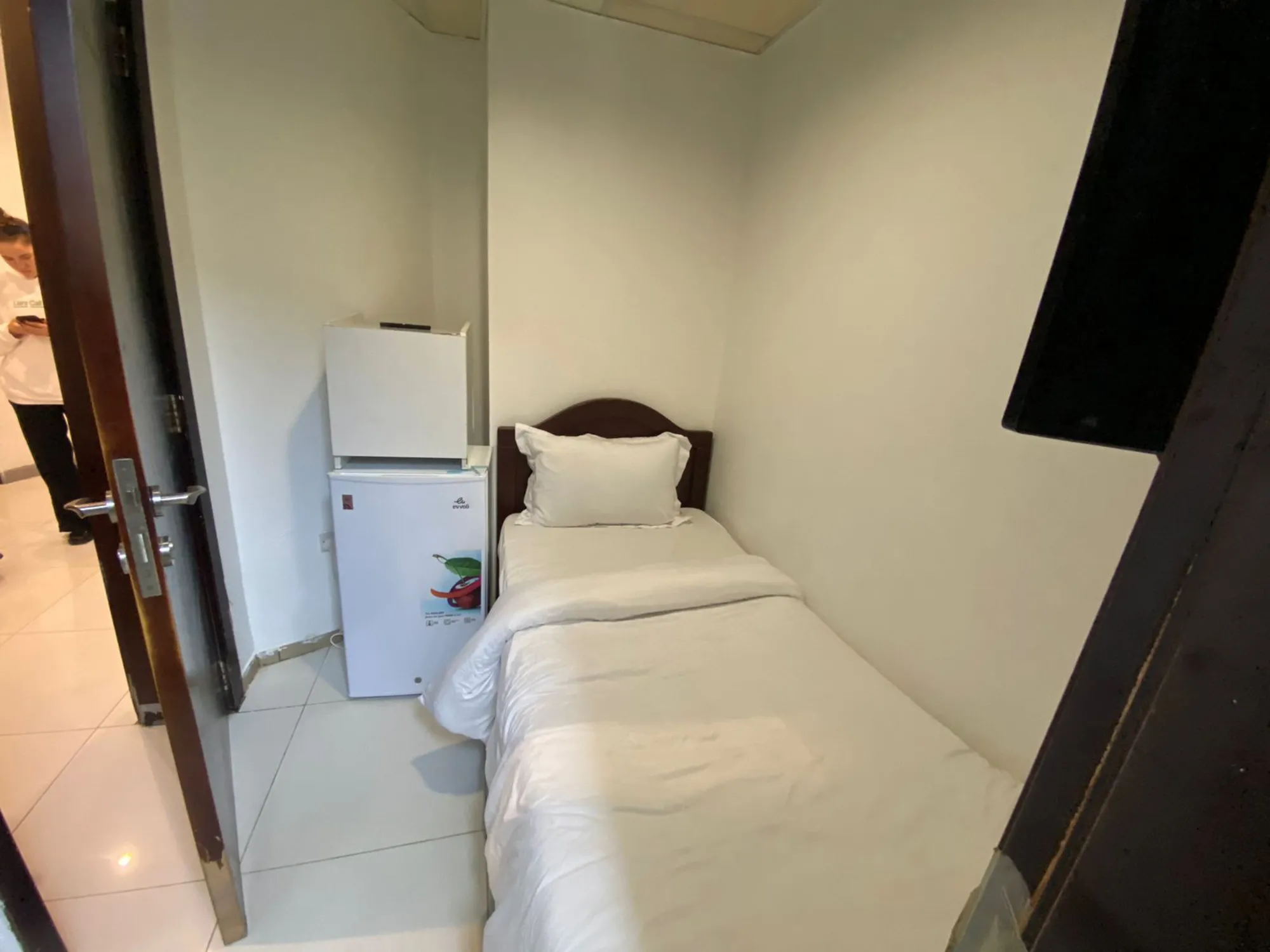 No Spare Room? Smart & Legal Sleeping Arrangements for Your Helper