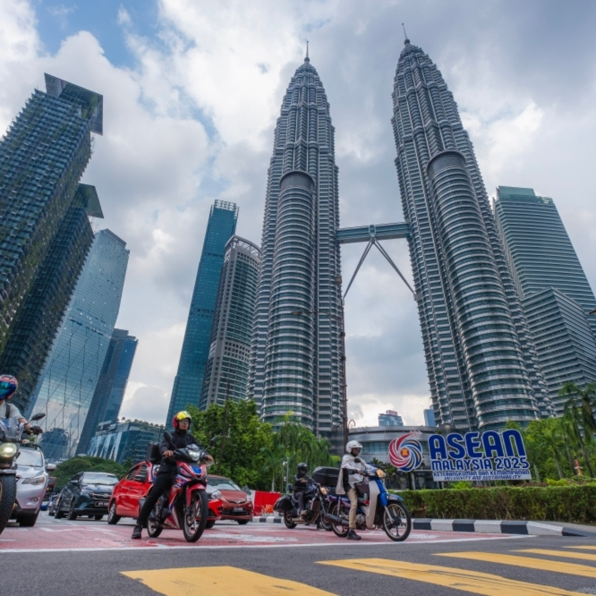 Anwar: Malaysia must embrace industrial, digital, and green growth strategies to achieve high-income status