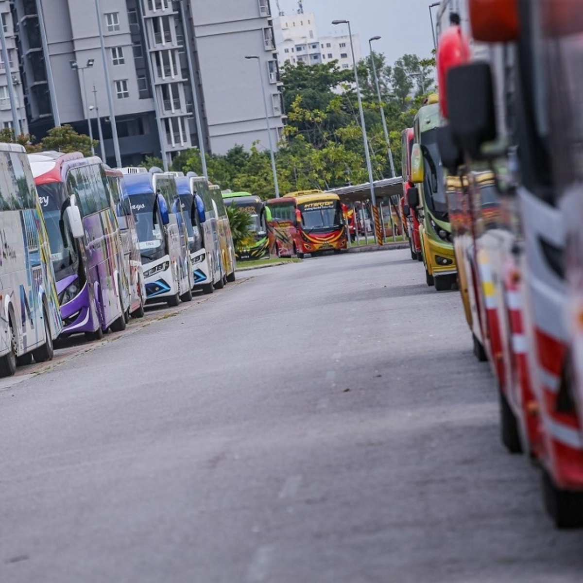APAD suspends Star Mart Express' operating license following viral video of speeding bus.
