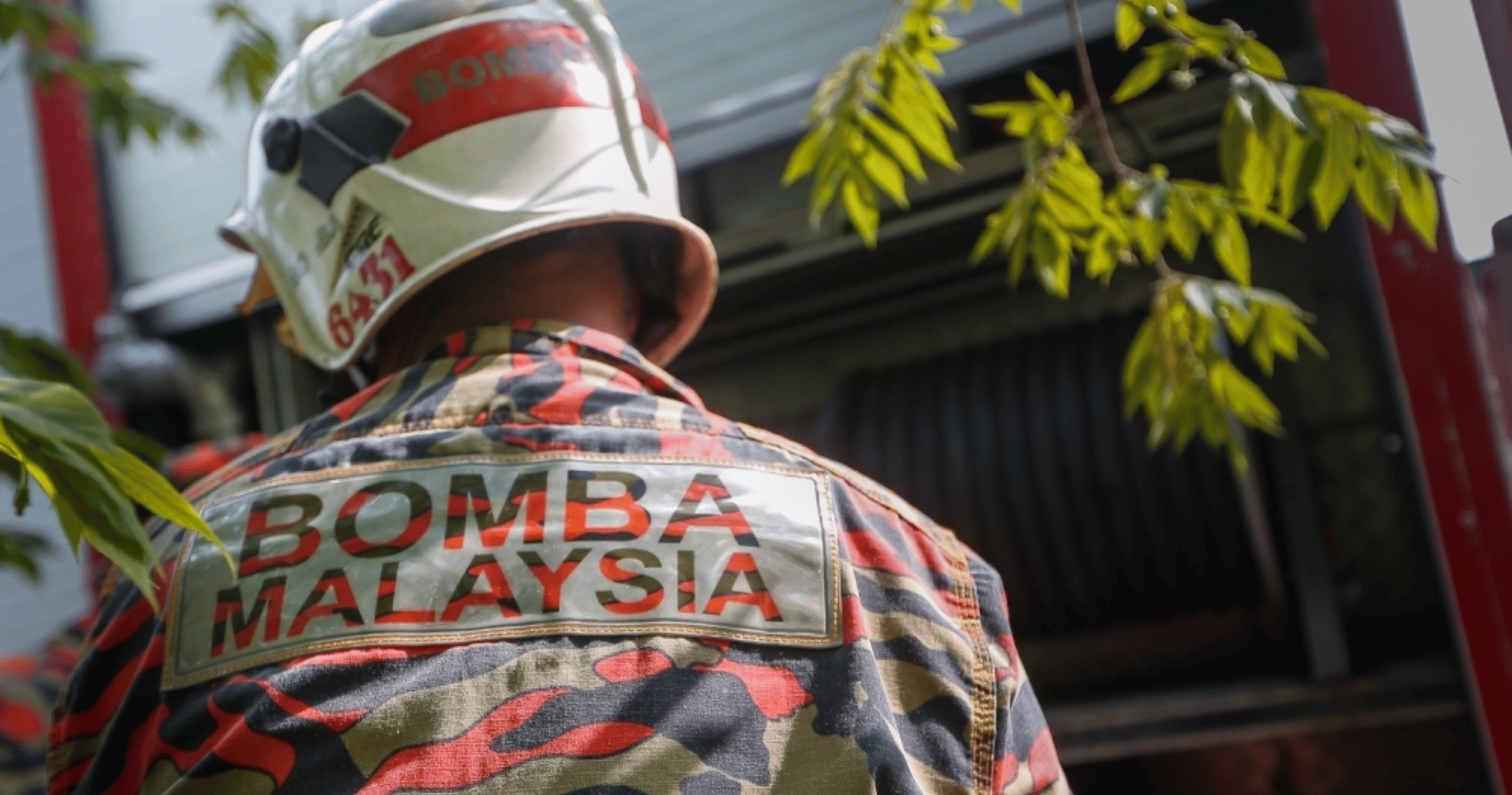 High-impact crash launches Perodua Aruz driver into Klang mangrove swamp; escapes with only minor injuries