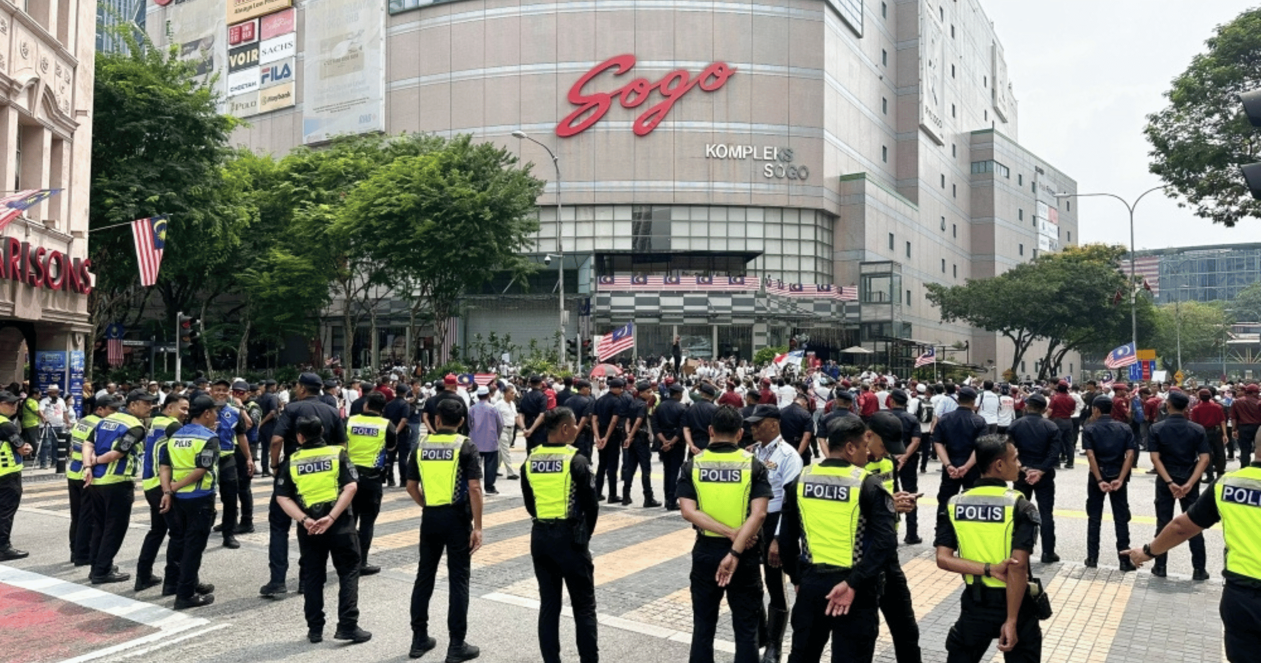 KL police prepare for large crowd at July 26 rally, set to deploy more than 2,000 officers.