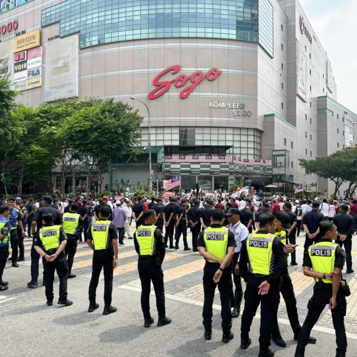 KL police prepare for large crowd at July 26 rally, set to deploy more than 2,000 officers.