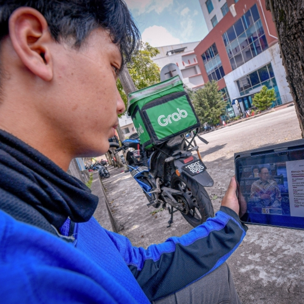 13MP: TVET expansion to include tahfiz students, elderly care, and high-tech sectors; set to generate 1.2 million new jobs.