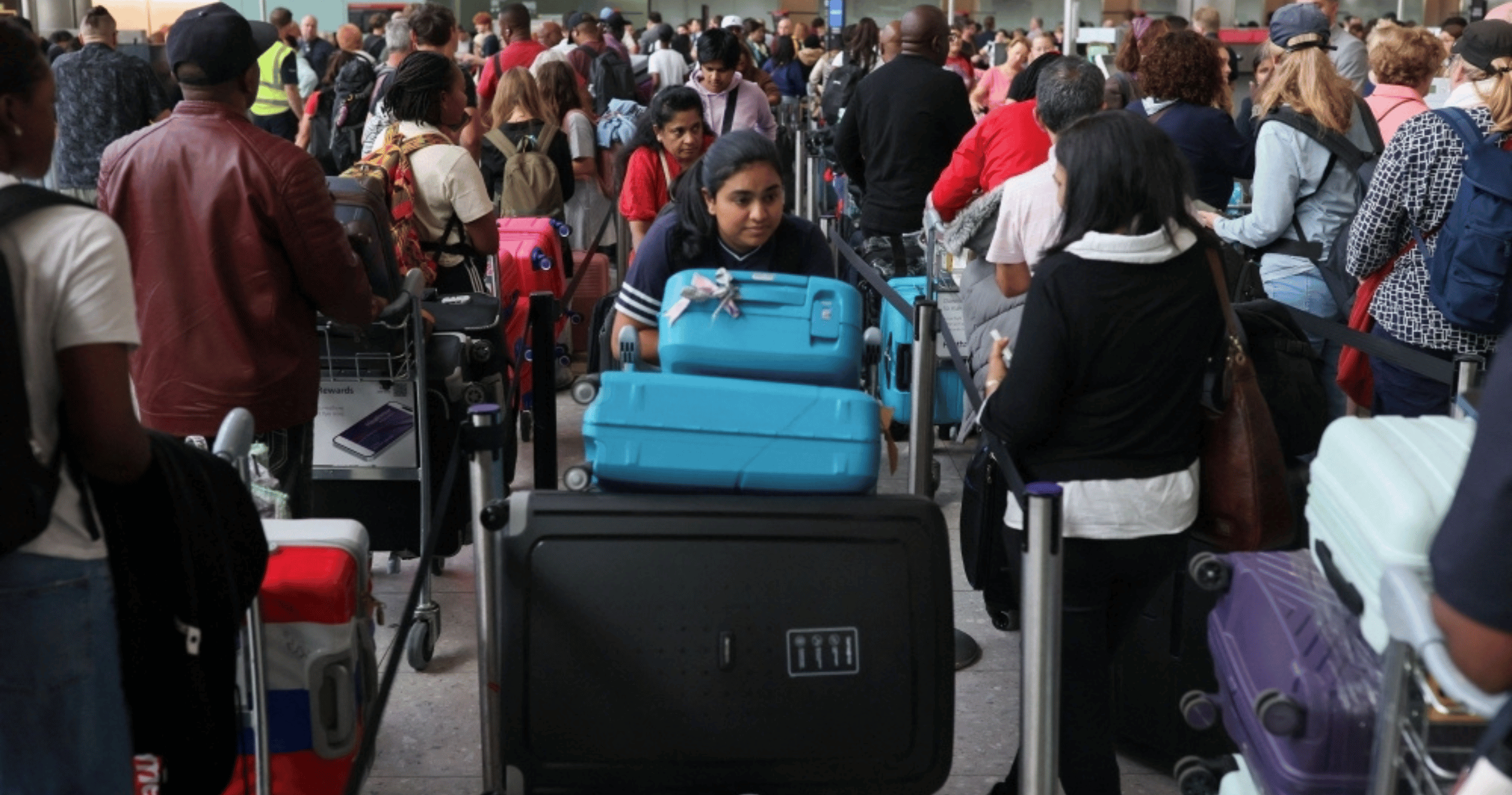 More Flights Canceled at London Heathrow Following UK Air Traffic System Glitch