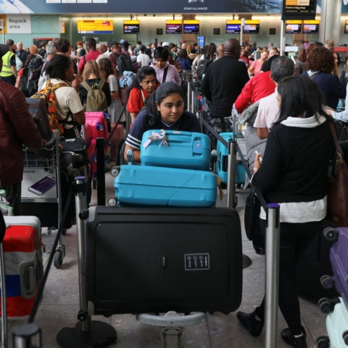 More Flights Canceled at London Heathrow Following UK Air Traffic System Glitch