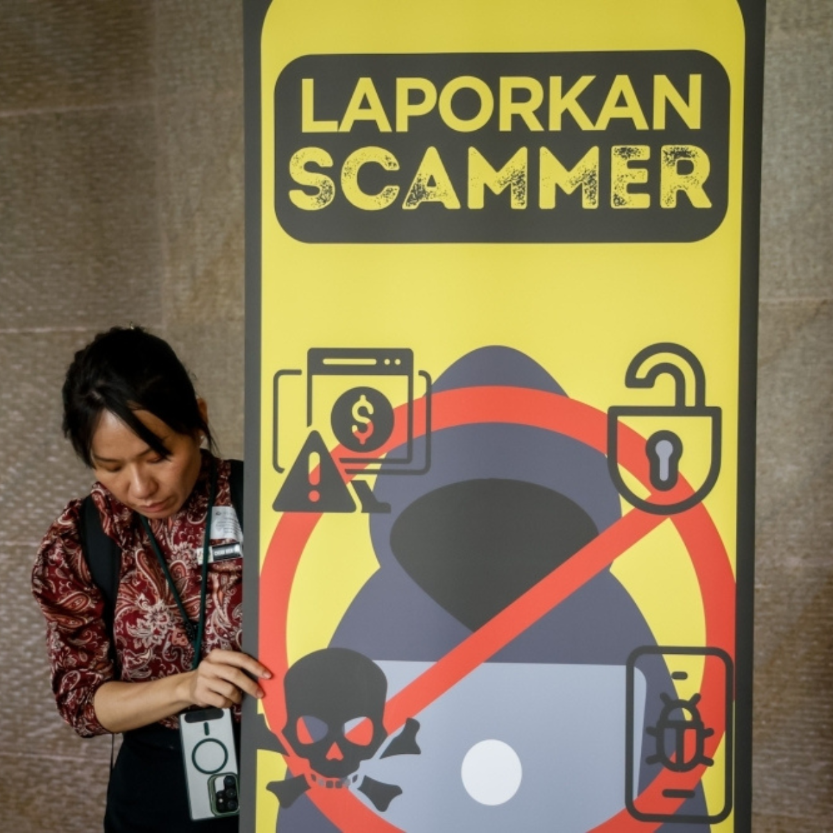 Tangkak woman scammed of over RM695,000 in fake ‘Franklin Templeton’ investment via Facebook and WhatsApp