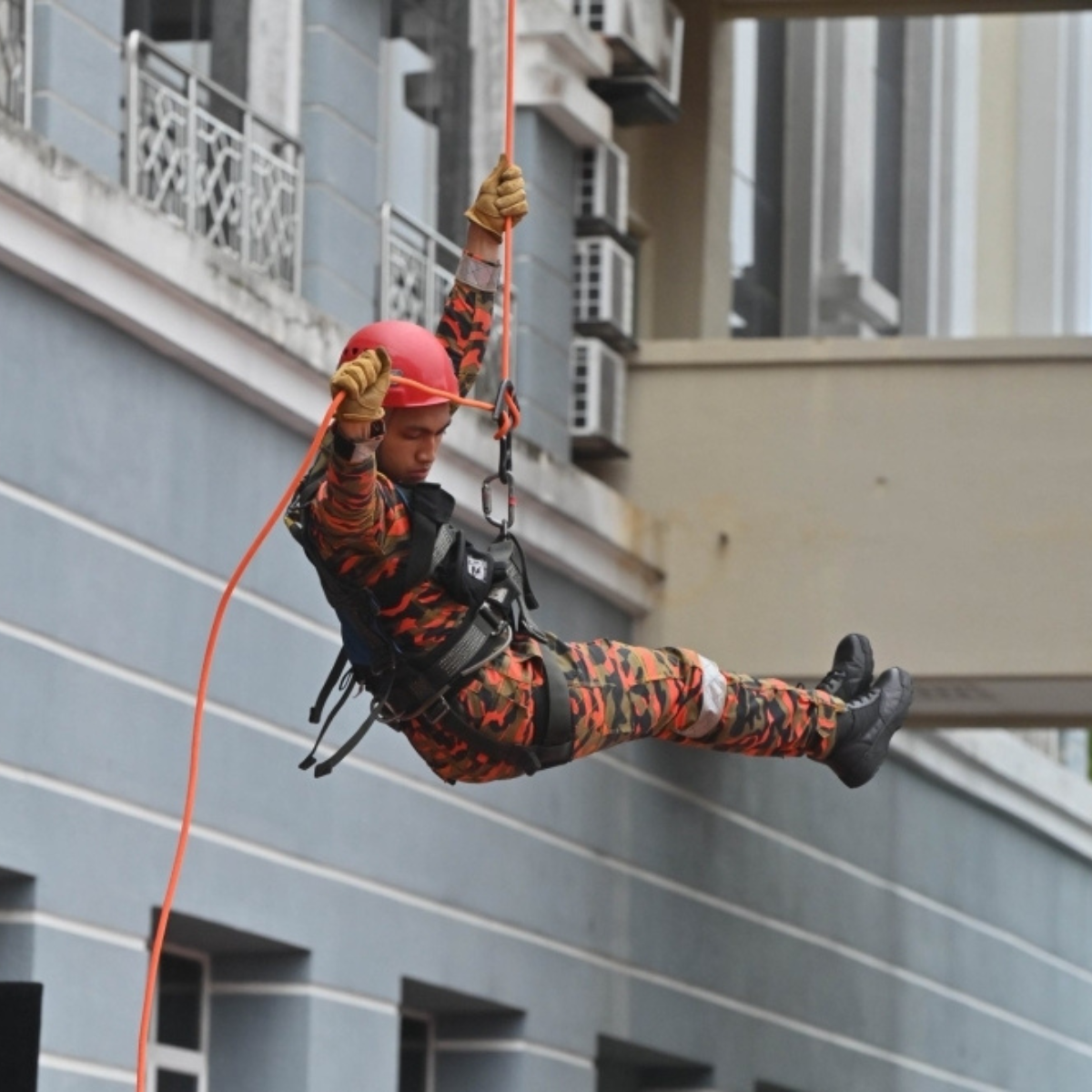 Six-Month Mission to ‘Abang Sado’: Johor Firefighters with High BMI Placed on Strict Diet and Training to Stay Fit for Duty