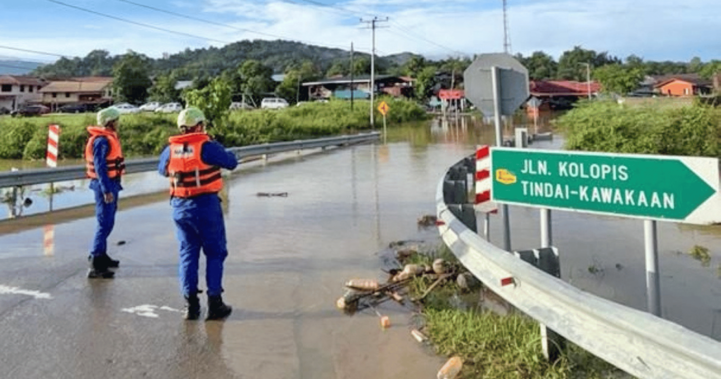 Heavy rains displace 400 in Sabah, authorities caution on impassable roads