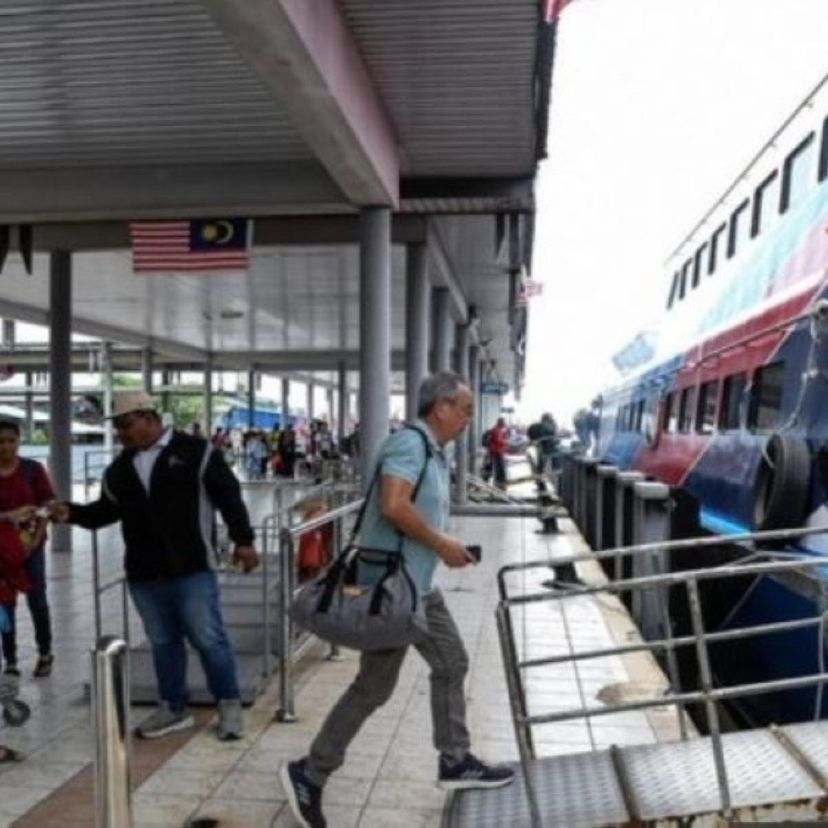 Langkawi expects 100,000 visitors, adds extra ferry services for Malaysia Day holidays