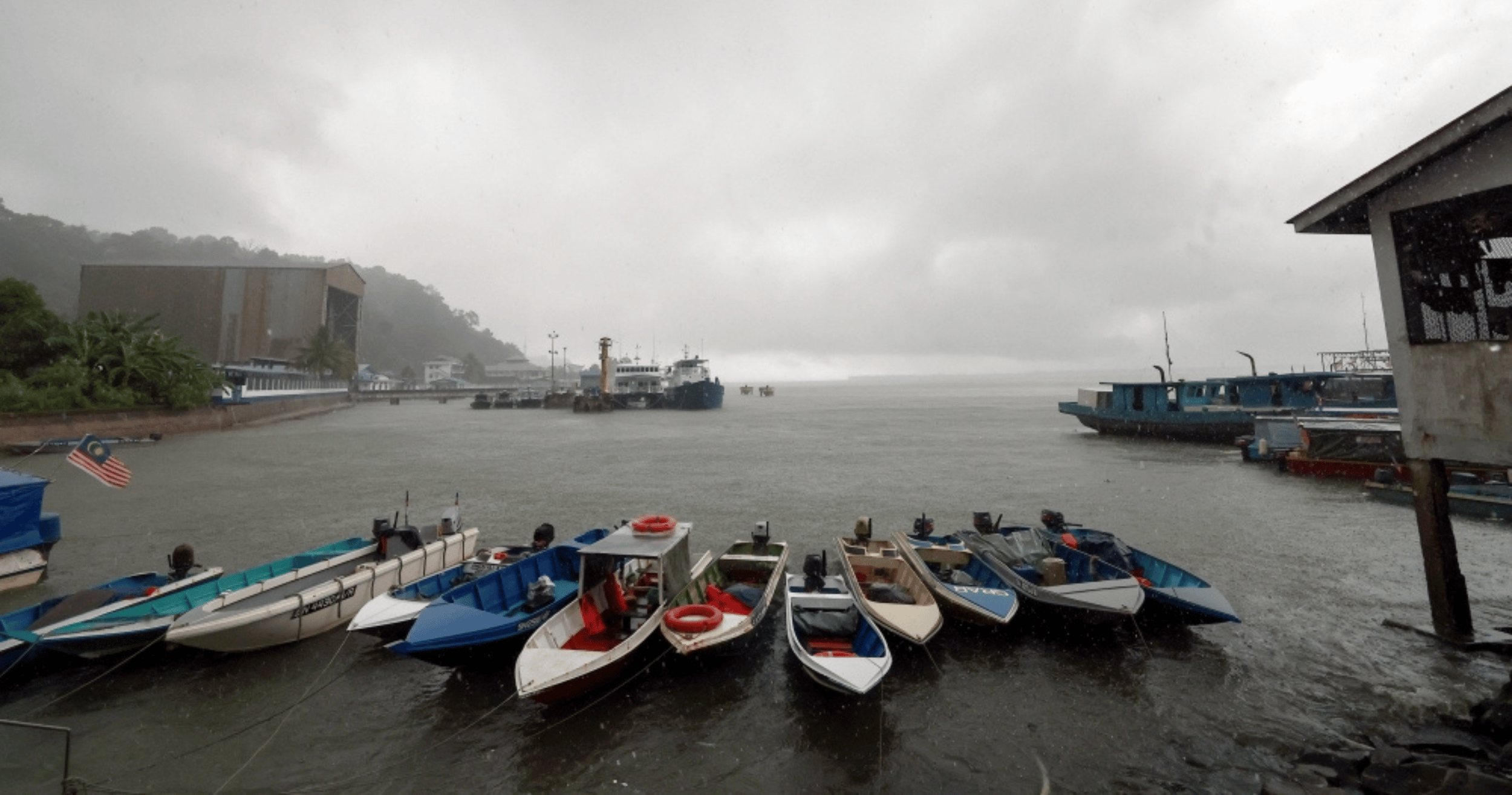 MetDept forecasts more rain as Sabah flood evacuees exceed 400