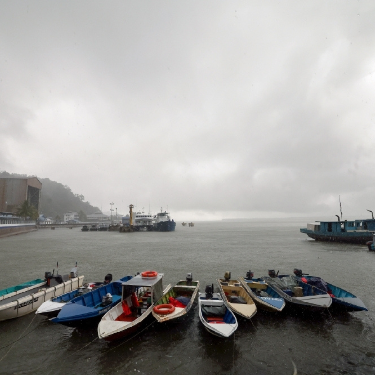MetDept forecasts more rain as Sabah flood evacuees exceed 400