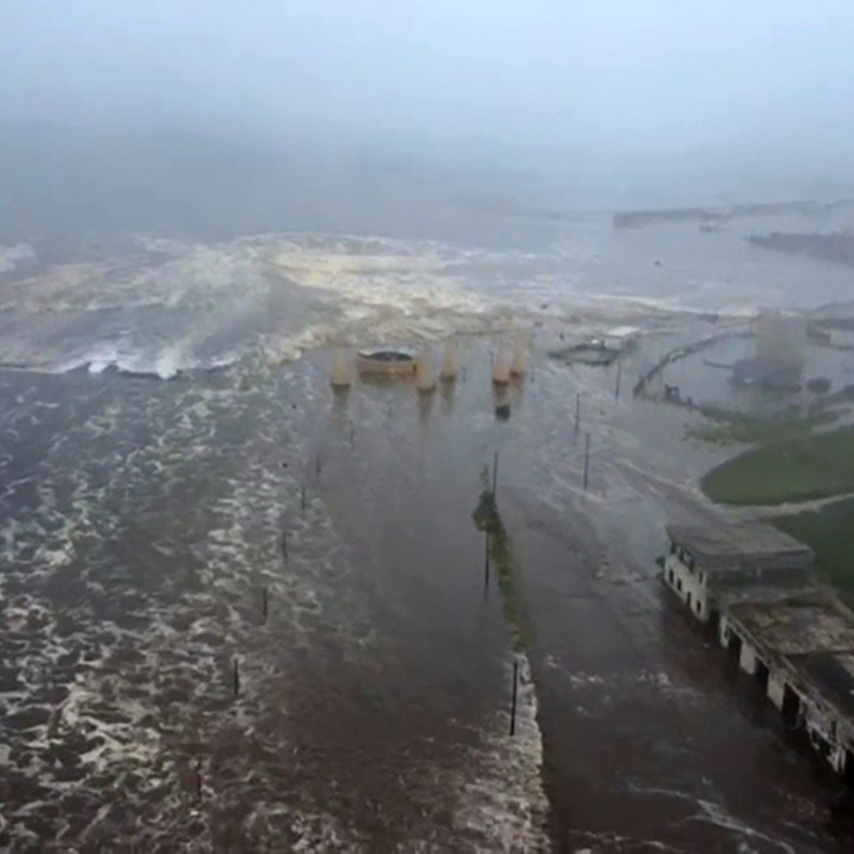 Massive 7.8-Magnitude Earthquake Strikes Russia’s Far East, Triggers Tsunami Warning