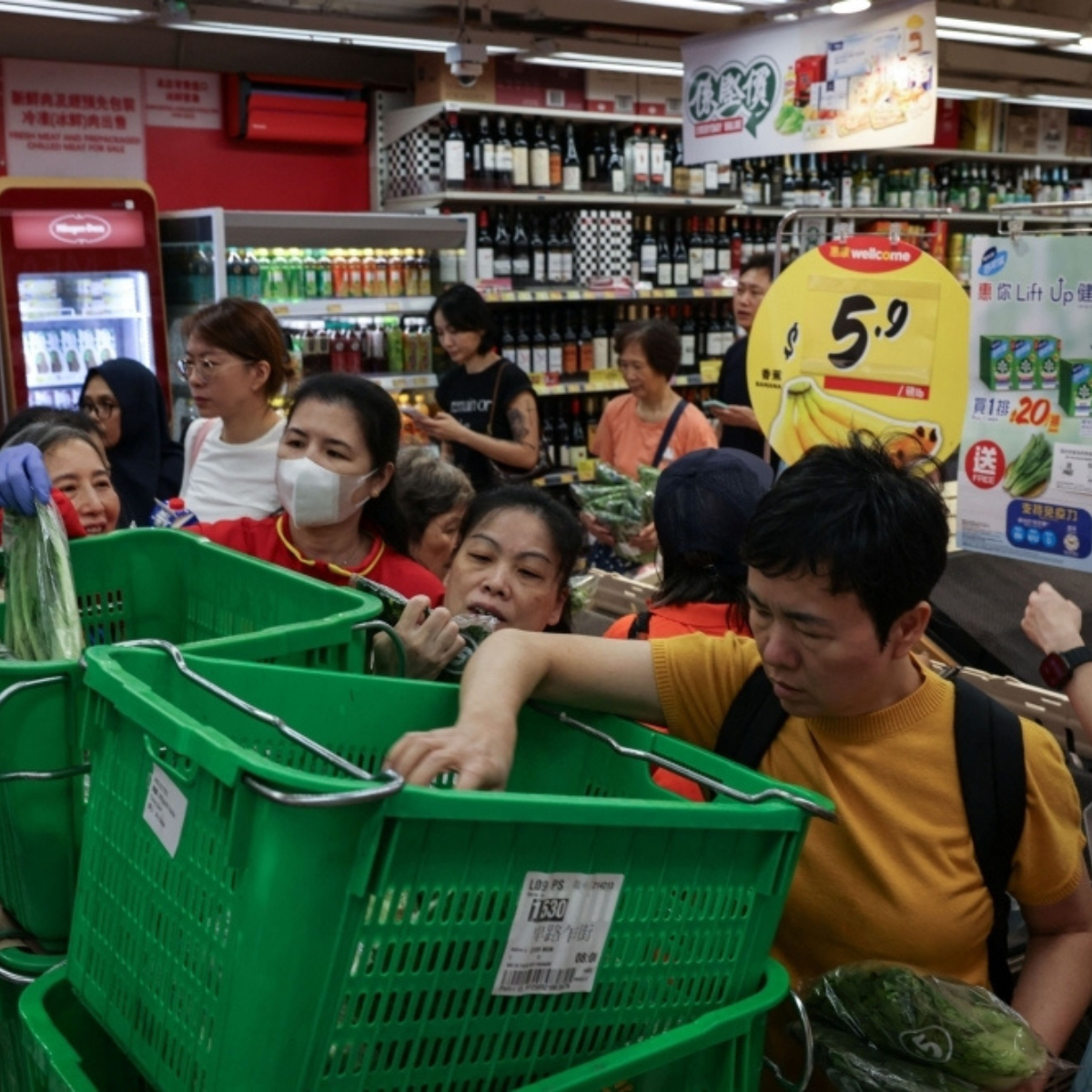 Two southern China cities halt classes and production, relocate over 10,000 vessels as Typhoon Ragasa approaches