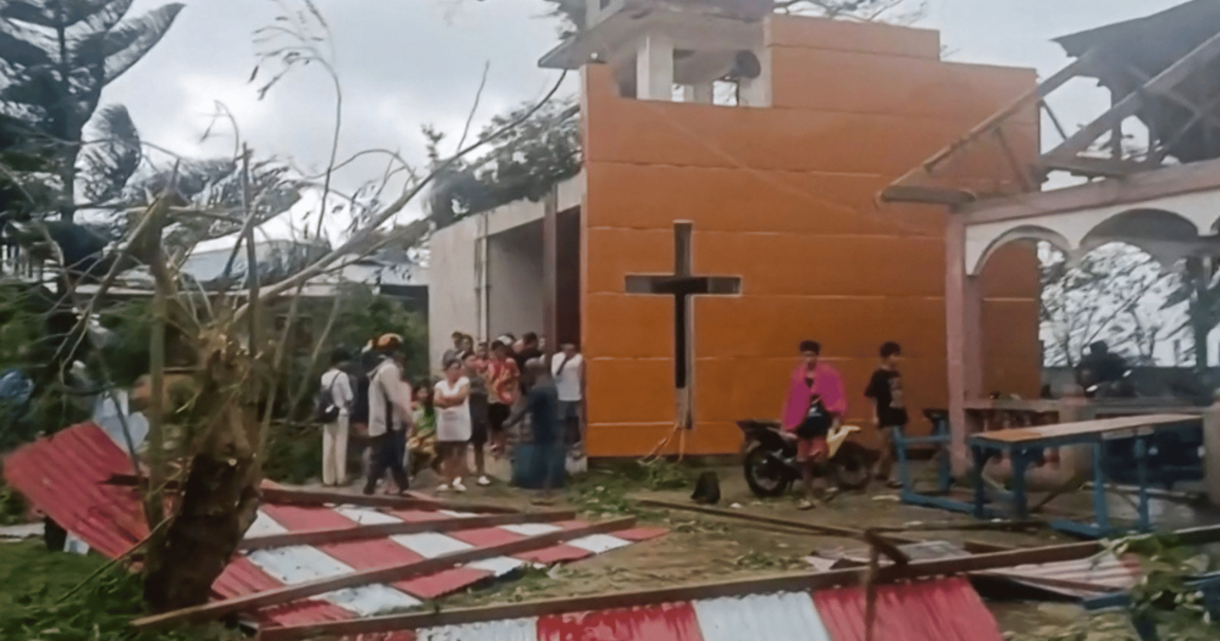 Powerful storm Bualoi batters the Philippines, leaving three dead and forcing 400,000 to evacuate